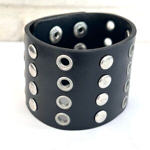 Chunky Black Faux Leather Silver Studded Wrist Band Bracelet 8”-9”